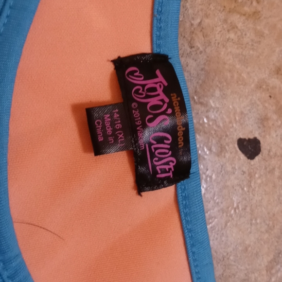 Dress - Picture 2 of 3